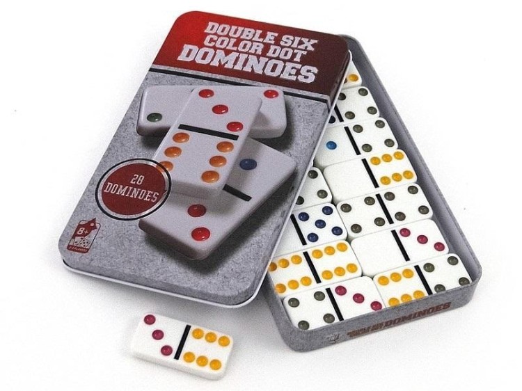 Domino w metalowym pudełku